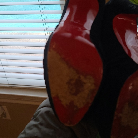 Christian Louboutin Pumps - Picture 4 of 4